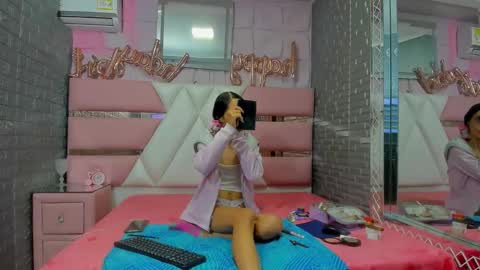 Snapshot of lucy_unlimited chatting on November 29, 3:31 am Lucy unlimit come back here online show from November 29, 3:31 am