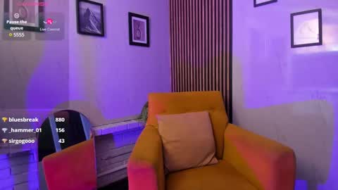 Snapshot of lucy_williiams chatting on January 31, 12:06 am Lucy  online show from January 31, 12:06 am