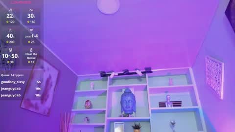 Snapshot of lucy_williiams chatting on March 12, 1:47 am Lucy  online show from March 12, 1:47 am