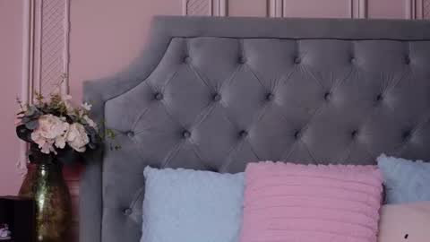 Snapshot of lucyaddison chatting on June 17, 3:31 am LucyAddison online show from June 17, 3:31 am