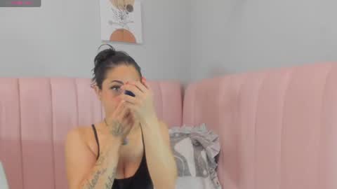 lucycarterr online show from June 26, 3:55 am