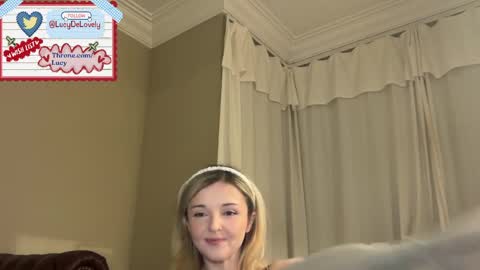 Snapshot of lucydelovely chatting on May 18, 11:21 pm Lucy online show from May 18, 11:21 pm