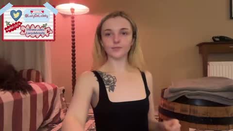Snapshot of lucydelovely chatting on May 31, 11:17 pm Lucy online show from May 31, 11:17 pm