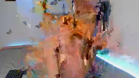 Lucy online show from December 4, 11:24 pm