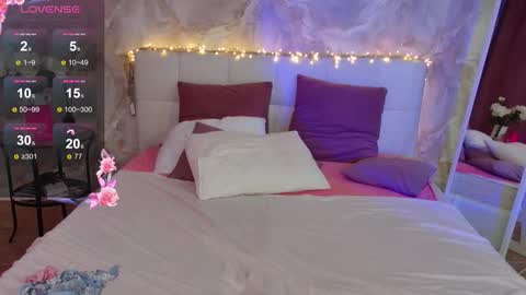 Lucy online show from February 15, 7:51 am