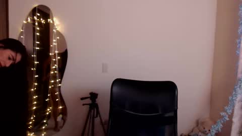 LUCY online show from January 12, 6:49 pm