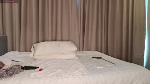 Love kinky Go here  online show from October 10, 6:23 am