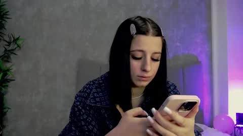 lucyrayy online show from February 27, 8:31 pm