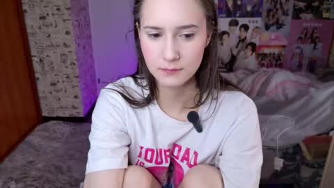 Lucy Rose online show from December 19, 4:25 pm