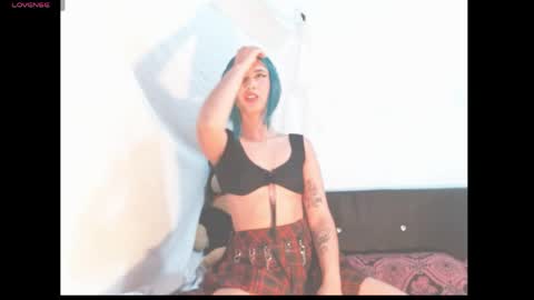 Snapshot of lucyrosess chatting on May 28, 11:18 am lucyrosess online show from May 28, 11:18 am