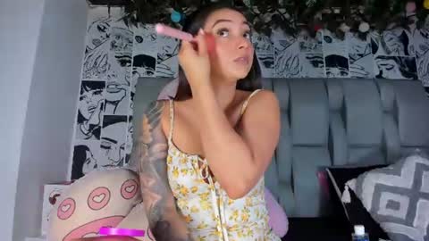 Snapshot of lucyrosse_ chatting on July 19, 11:14 am Lucy online show from July 19, 11:14 am