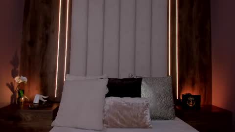 Lucy online show from June 20, 4:26 am