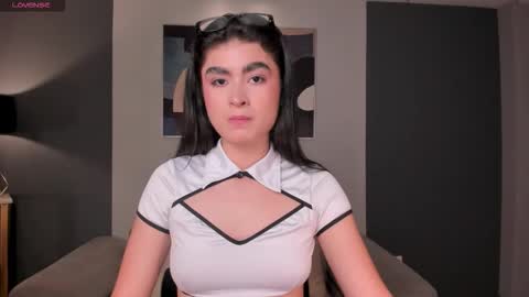 Lucy online show from November 30, 8:24 pm