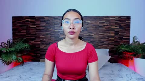 Lucy Liiu online show from May 30, 9:23 pm