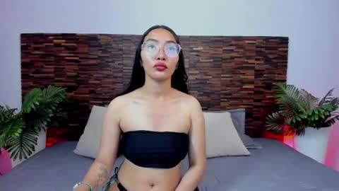 Lucy Liiu online show from June 6, 8:13 pm