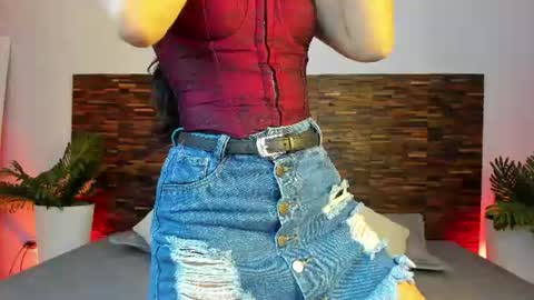 Lucy Liiu online show from July 11, 8:11 pm