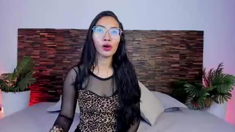 Lucy Liiu online show from July 23, 8:18 pm