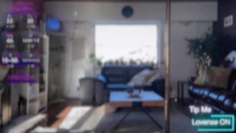 Snapshot of luebeam chatting on February 12, 8:50 pm Luubeam             INSTA luubeammm TWITTER lunaisreallycu1 online show from February 12, 8:50 pm