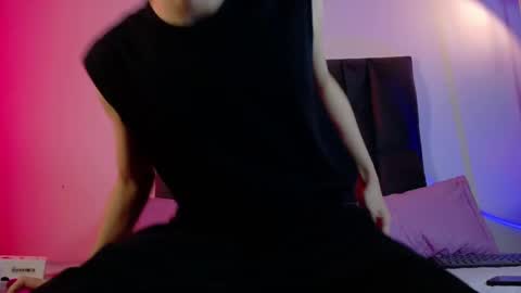 Lui online show from April 30, 3:57 am