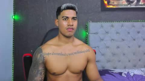 Snapshot of luigi_hot_ chatting on May 14, 4:47 pm Luigi Independent model online show from May 14, 4:47 pm