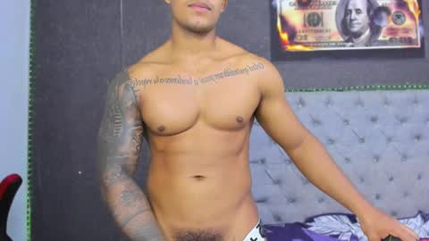 Snapshot of luigi_hot_ chatting on May 15, 5:31 pm Luigi Independent model online show from May 15, 5:31 pm