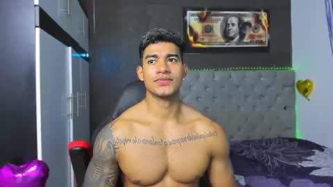 Snapshot of luigi_hot_ chatting on July 21, 3:03 pm Luigi Independent model online show from July 21, 3:03 pm