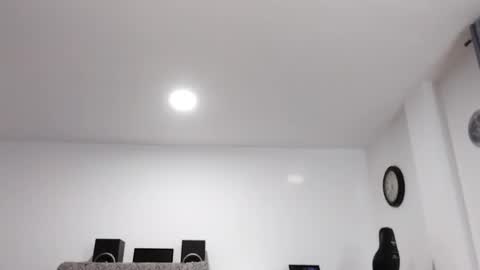 Snapshot of luigielporno chatting on December 5, 4:36 pm Luigi online show from December 5, 4:36 pm