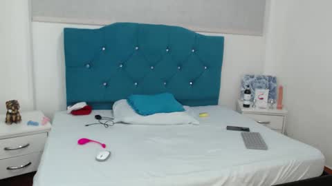 Snapshot of luigimarchetti chatting on December 17, 8:04 pm luigimarchetti online show from December 17, 8:04 pm