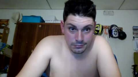 A slave to the mistress.. un esclavo para las amas dominantes. online show from October 29, 11:50 pm