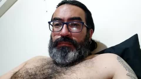 Snapshot of luis2988z chatting on June 22, 2:57 am Hairyman online show from June 22, 2:57 am
