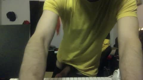 Snapshot of luis603ito chatting on March 7, 8:45 am luis603ito online show from March 7, 8:45 am