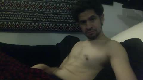 Snapshot of luis603ito chatting on December 20, 1:12 am luis603ito online show from December 20, 1:12 am