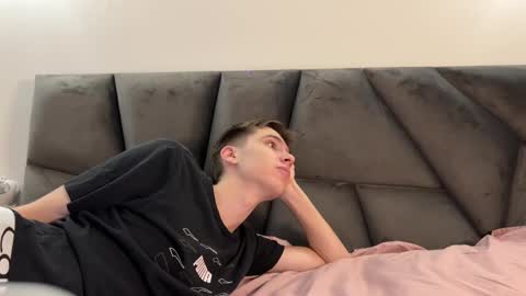 Luis and Alina online show from January 28, 2:42 pm