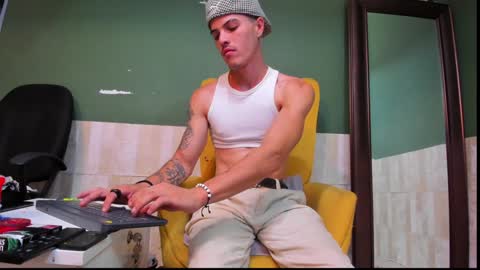 Luis AS online show from January 12, 10:02 am