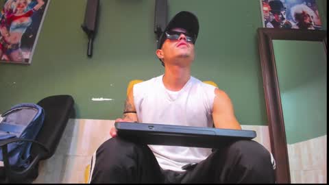 Luis AS online show from January 13, 12:45 pm
