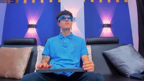 Luis AS online show from October 22, 11:21 am