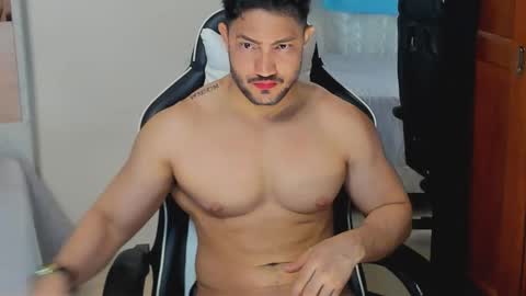 luis_baptista online show from October 17, 6:49 am