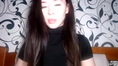 Snapshot of luisa_domina chatting on June 7, 5:06 pm luisa lovedom online show from June 7, 5:06 pm