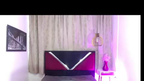 Snapshot of luisa_torres__ chatting on June 27, 3:22 am luisa_torres__ online show from June 27, 3:22 am