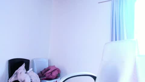 Snapshot of luisaa_diaz_ chatting on September 18, 1:13 pm Luisa Diaz online show from September 18, 1:13 pm