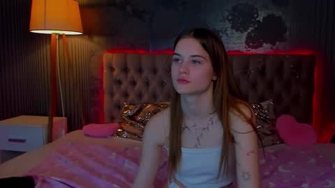 LuisaClover online show from November 29, 5:38 pm