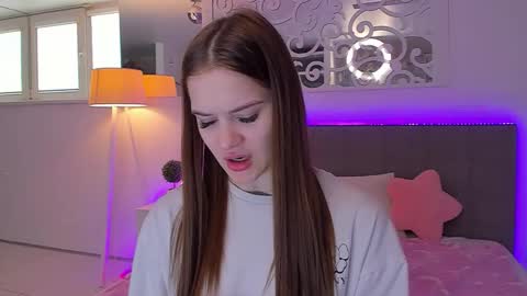 LuisaClover online show from April 29, 12:31 pm