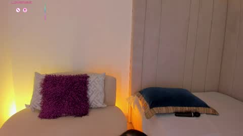 Snapshot of luisah_ chatting on May 22, 8:25 pm L U I S A online show from May 22, 8:25 pm