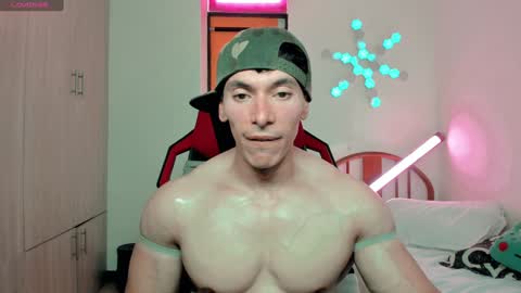 Snapshot of luisfernikesportboy chatting on December 30, 8:47 pm Luis Fer PVT IS OPEN online show from December 30, 8:47 pm