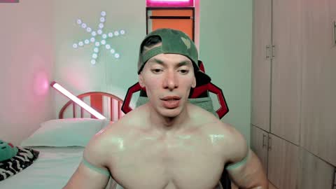 Snapshot of luisfernikesportboy chatting on January 6, 5:16 pm Luis Fer PVT IS OPEN online show from January 6, 5:16 pm