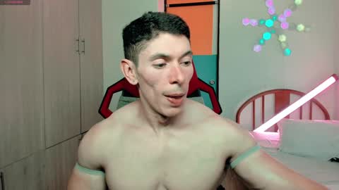 Snapshot of luisfernikesportboy chatting on January 20, 8:50 pm Luis Fer PVT IS OPEN online show from January 20, 8:50 pm