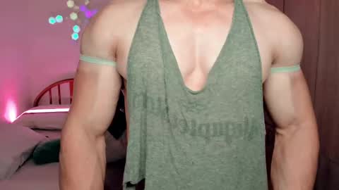 Snapshot of luisfernikesportboy chatting on January 29, 11:04 pm Luis Fer PVT IS OPEN online show from January 29, 11:04 pm