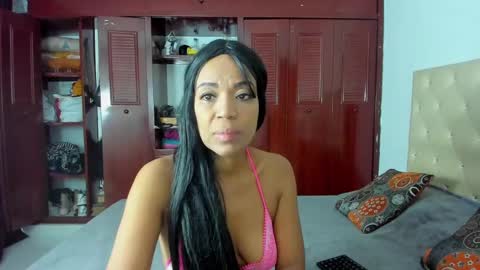 Snapshot of luissa_s1 chatting on December 21, 11:33 am Luissa online show from December 21, 11:33 am