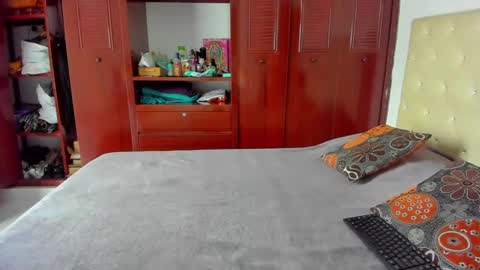 Snapshot of luissa_s1 chatting on January 15, 1:09 pm Luissa online show from January 15, 1:09 pm