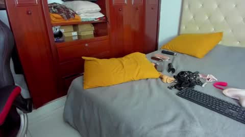 Snapshot of luissa_s1 chatting on March 8, 4:56 am Luissa online show from March 8, 4:56 am